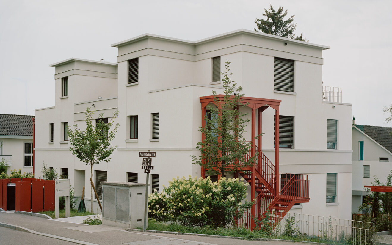 Adresse Strasse